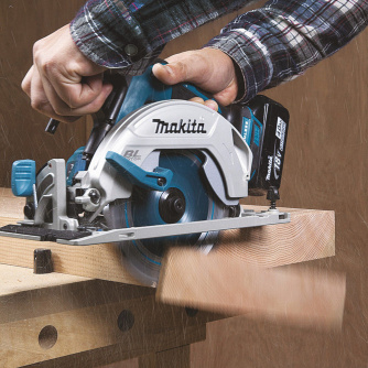 Купить Пила дисковая аккумуляторная Makita DHS 680 RT1J фото №3