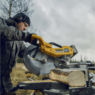 Купить Пила торцовочная аккумуляторная DEWALT DHS 780 N фото №5